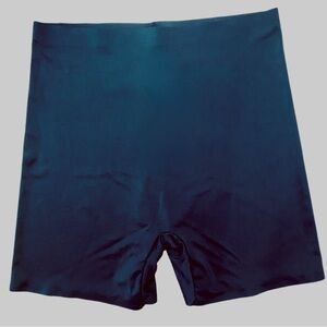 Seamless Light Compression Smoothing Shorts XXL – Soft Smoothing Undergarment
